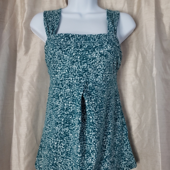 Ann Taylor teal green digital print blouse top Womens Medium - Picture 4 of 6